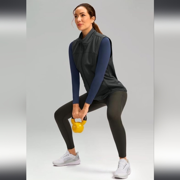 Soothfeel Vest w/ Zipper Pocket Lightweight Softshell Sleeveless Lined | Small - Picture 11 of 11